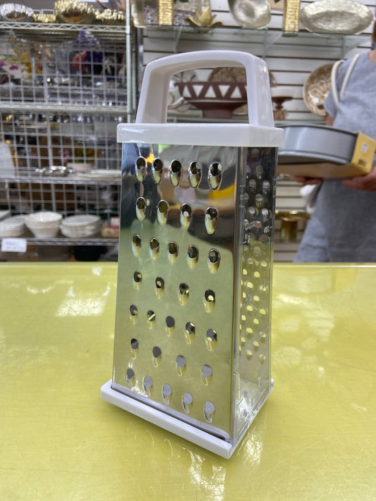 4-Sided Stainless Steel Grater with Catch and Measurements