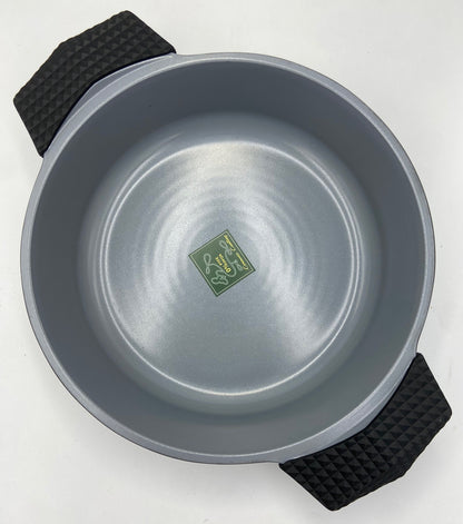 4.5 Quart Ceramic Non-Stick Diamond Cut Low Casserole Pot - Black