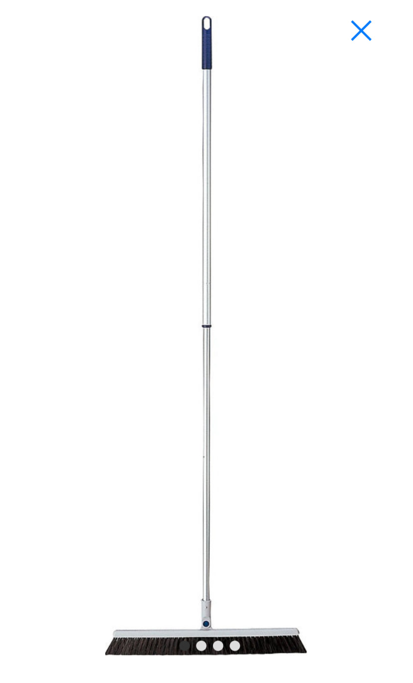 Crimador Extendable Swivel Broom