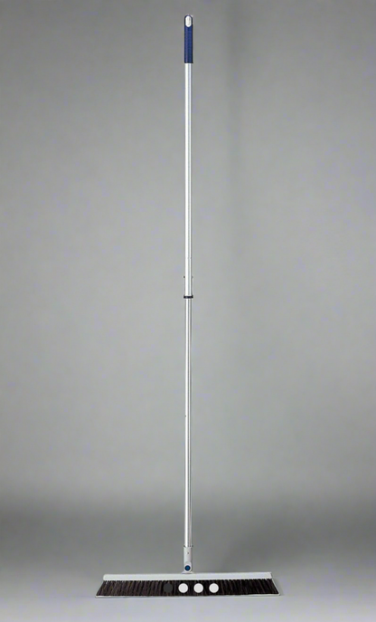 Crimador Extendable Swivel Broom