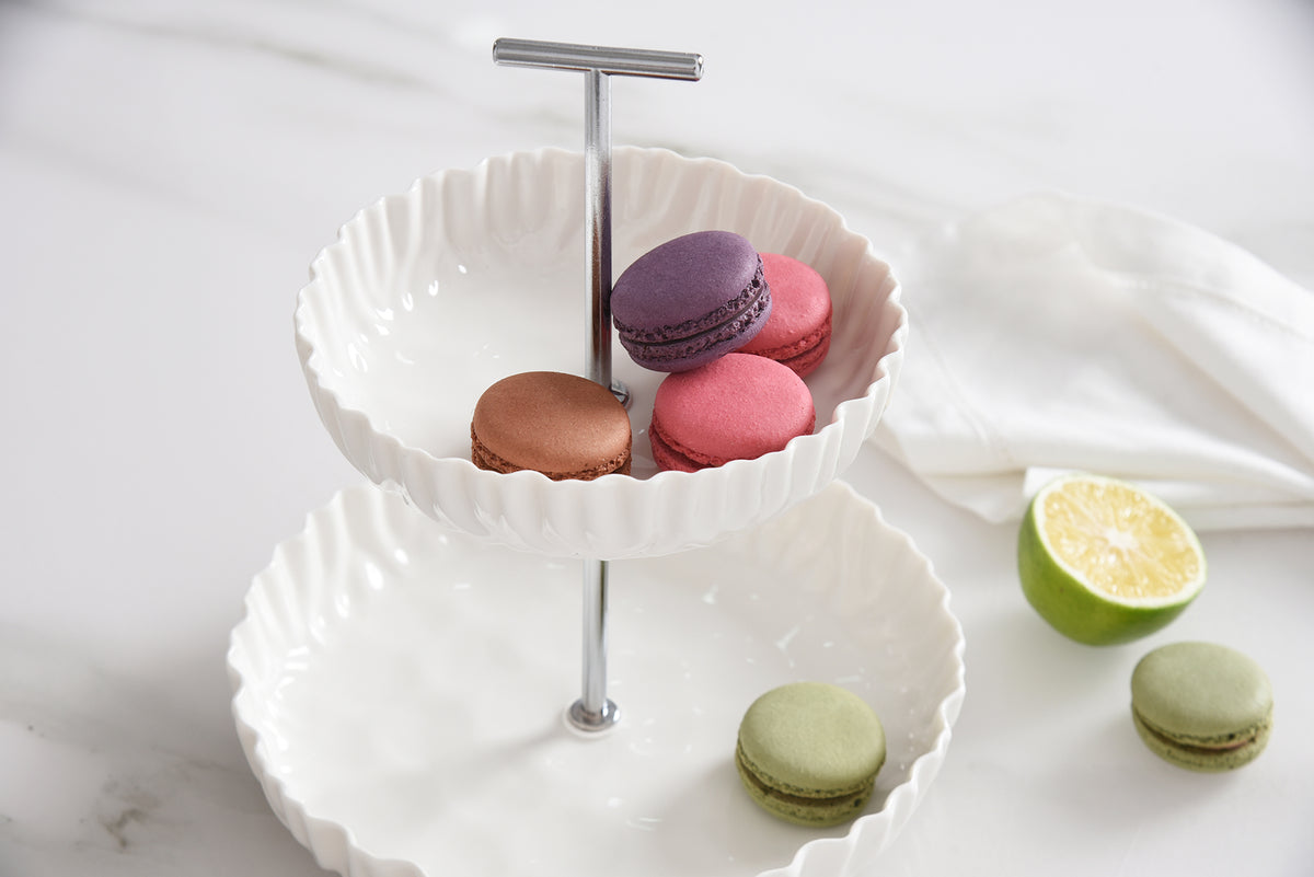 White Crinkle Style 2-Tier Stand - Oven Safe