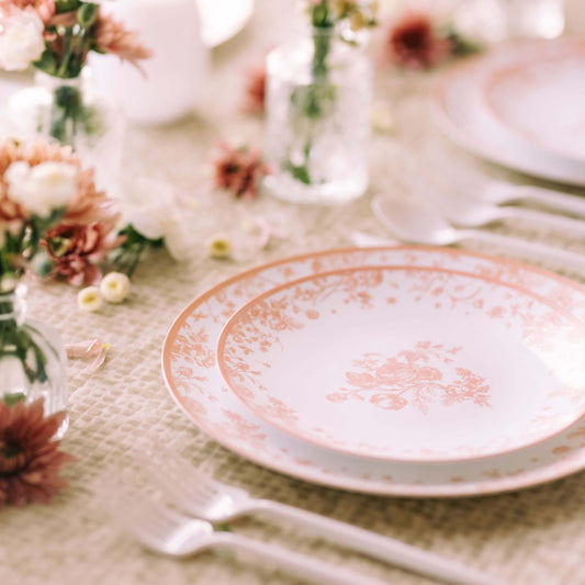 10 In. Trendables Toile Plastic Disposable Dinner Plates - 10 ct.