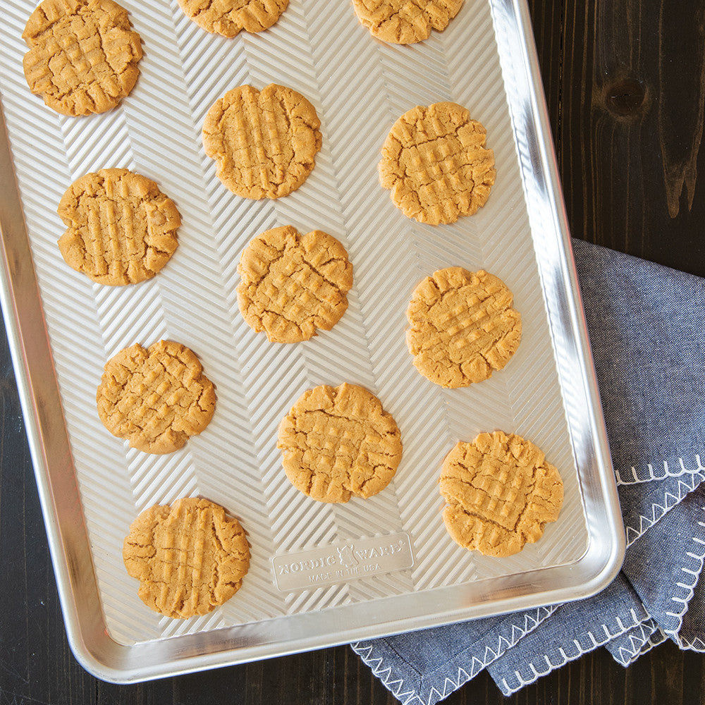 Naturals Prism Textured US Half Sheet Baking Pan 18" x 13"