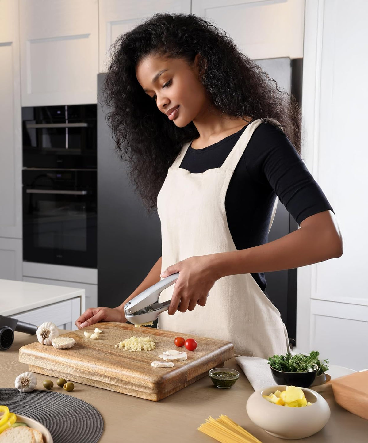 Stainless Steel Garlic & Ginger Press - Odor Free Hands, No Peel