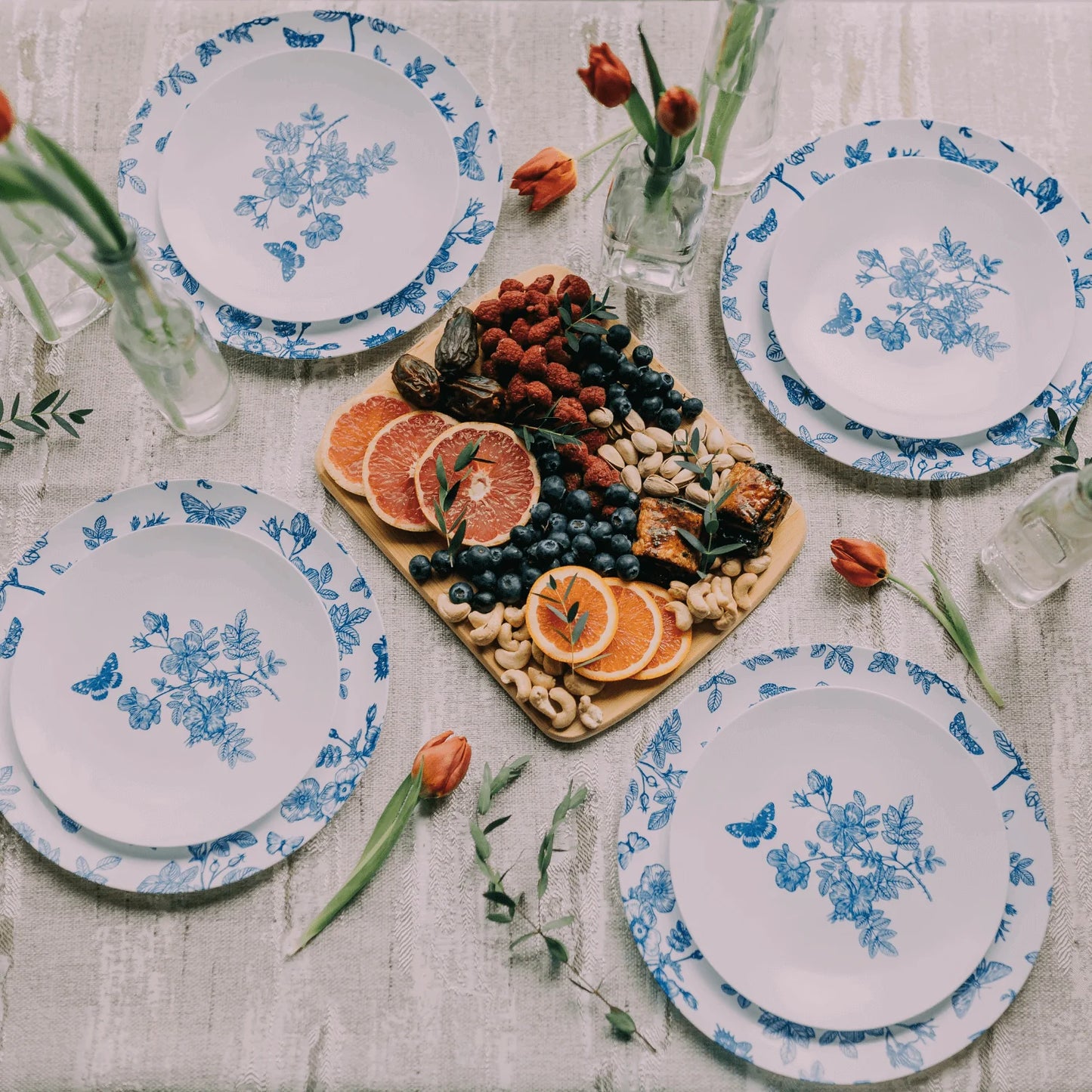 10 In. Trendables Botanical Design Plastic Dinner Plates - 10 ct.