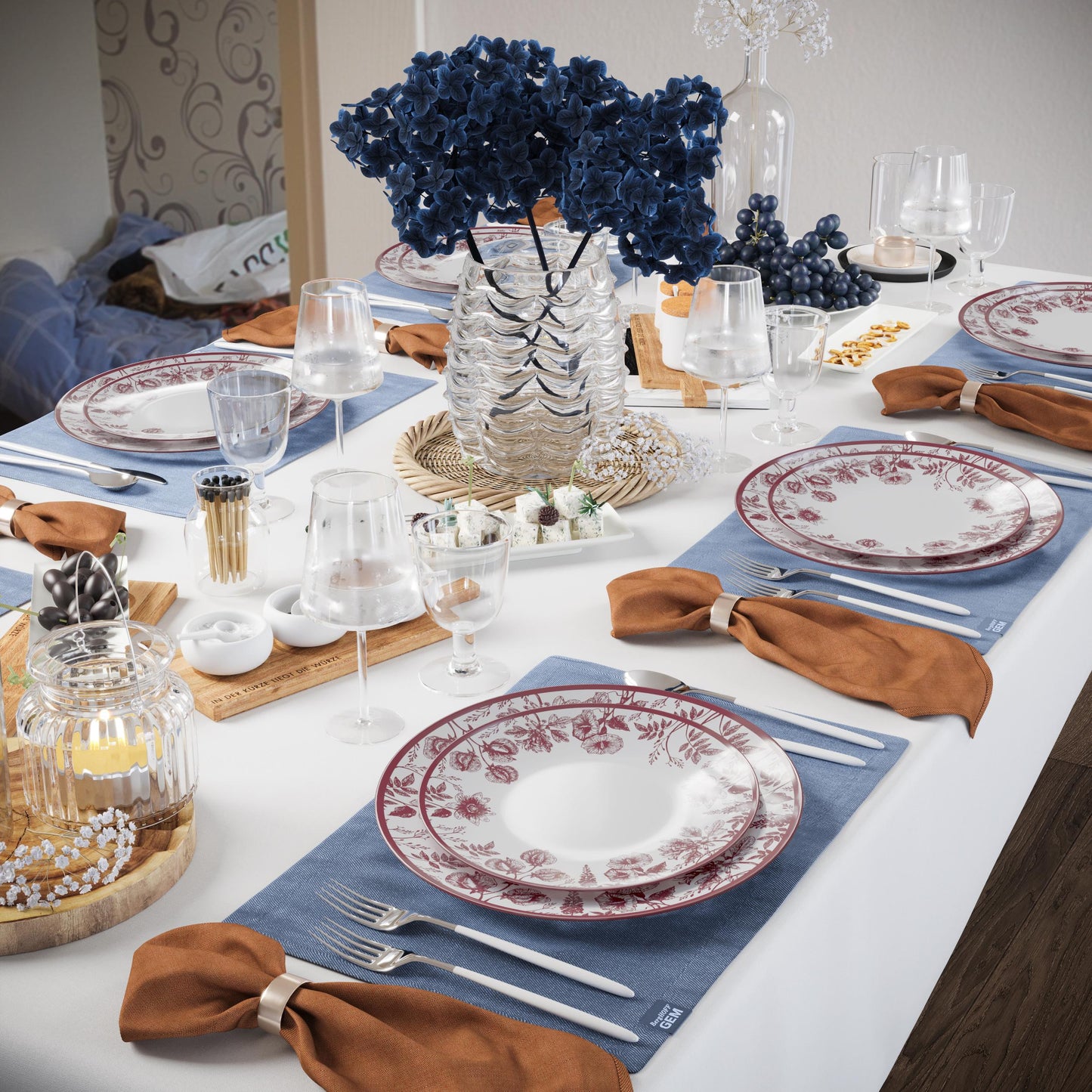 10 In. Trendables Vine Design Plastic Dinner Plates - 10 ct.
